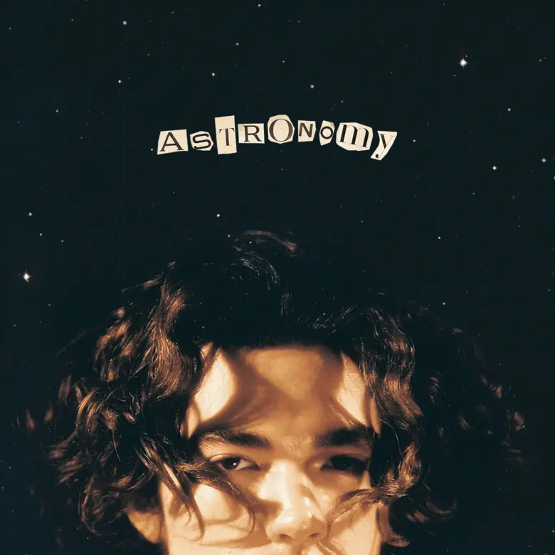 ใครอกหักฟังเพลงนี้ "Astronomy" ซิงเกิลใหม่จาก "Conan" Gray" ศิลปินลูกครึ่งญี่ปุ่น-ไอริช ขยี้ความเจ็บจี๊ด กรีดลึก จนกระแทกใจเหล่า GEN Z