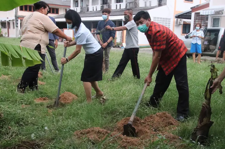 นายสฤษดิ์ วิฑูรย์ ผู้ว่าราชการจังหวัดอุบล...