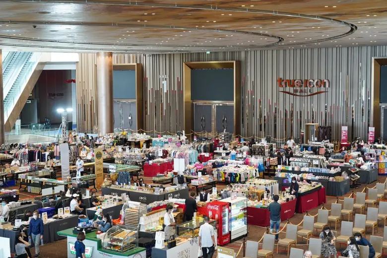 ไอคอนสยาม จัดงาน "SIAM Smile Market" ลดภาระค่าครองชีพให้ประชาชน จับมือผู้ประกอบการ ยกทัพสินค้าอุปโภคบริโภค ลดราคาสูงสุด 80%