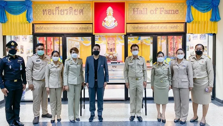 SPU CARE มอบ "ตู้อบโอโซน" ตัวช่วยฆ่าเชื้อโรค การแพร่ระบาด COVID-19 ให้กับสำนักงานเขตจตุจักร