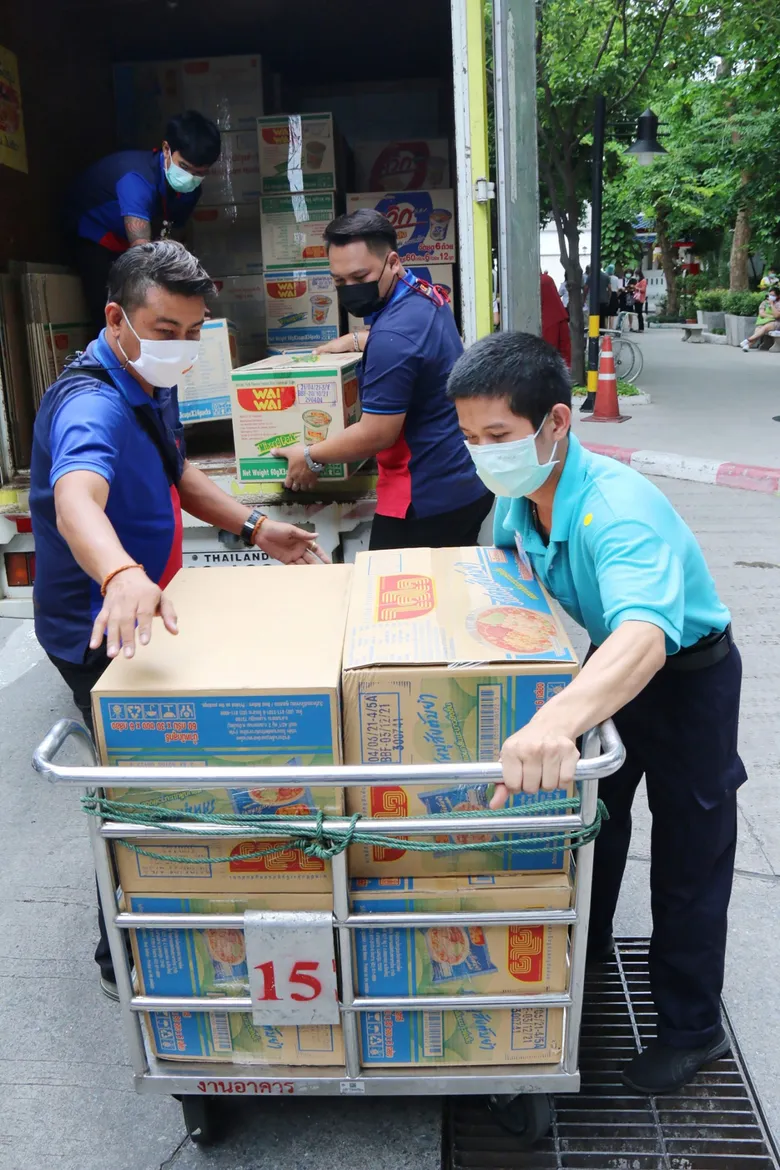 โรงงานผลิตภัณฑ์อาหารไทย จัด "โครงการไวไวห่วงใย...ร่วมใจสู้ภัยโควิด-19" ส่งพลังใจสู้!! สู่ทีมแพทย์