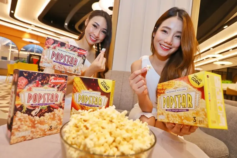 เมเจอร์ ซีนีเพล็กซ์ กรุ้ป เสริฟ์ความอร่อยใหม่ "ป๊อปสตาร์ ป๊อปคอร์นไมโครเวฟ" กับ 2 รสชาติใหม่ "กริลล์คอร์น" และ "บาร์บีคิว" พร้อมเสริฟ์ 1 กรกฎาคมนี้