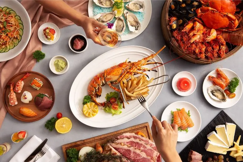 Hilton Honors, the award-winning guest lo...