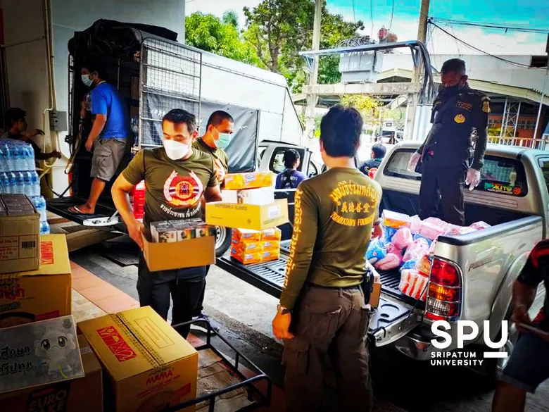 สโมสรนักศึกษา ม.ศรีปทุม บริจาคสิ่งของ ลงพื้นที่เหตุเพลิงไหม้โรงงานหมิงตี้ สำรวจให้ความช่วยเหลือ นศ.ม.ศรีปทุมในพื้นที่ฯ