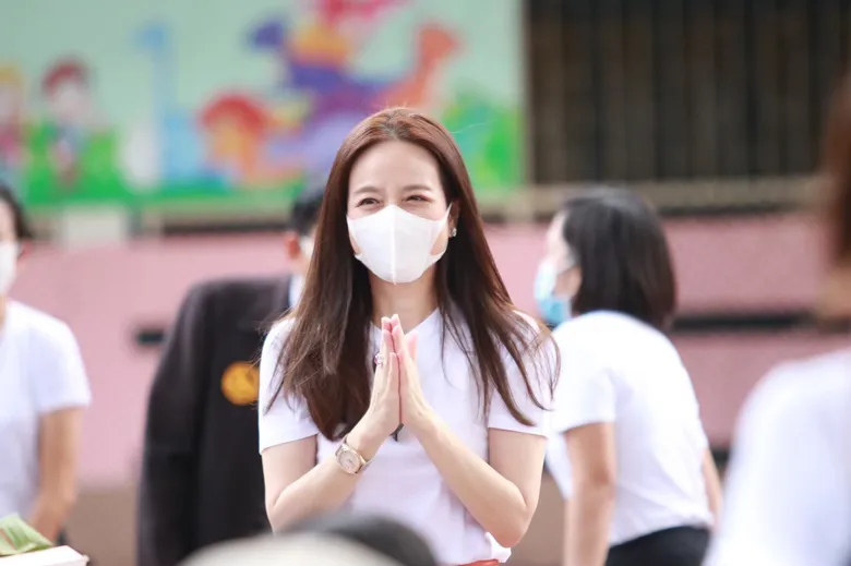 "มูลนิธิมาดามแป้ง" สนับสนุน Antigen Test Kit 3,000 ชุด แก่ รพ.รามาธิบดี เพื่อหนุน Community Isolation แบ่งเบาแพทย์ พยาบาล