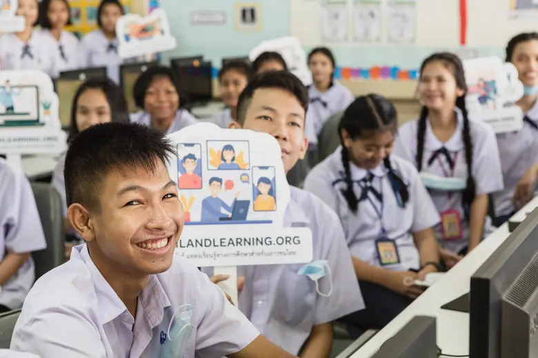 เมื่อเร็วๆ นี้ นายอัลลัน แม็คคินนอน เอกอั...