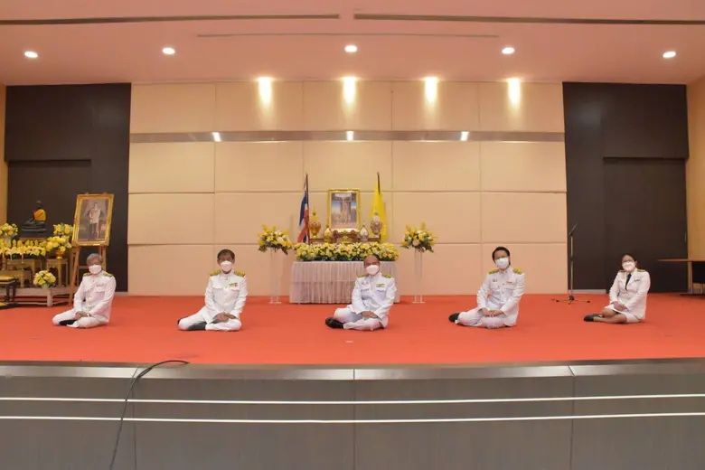 สถาบันเทคโนโลยีปทุมวัน ถวายพระพรชัยมงคล พระบาทสมเด็จพระวชิรเกล้าเจ้าอยู่หัว (รัชกาลที่ 10)