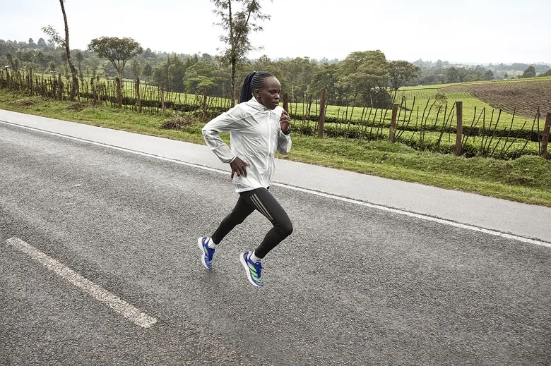อาดิดาส เปิดตัวคอลเลคชัน ADIZERO สีใหม่ล่าสุด ต้อนรับเทศกาลการแข่งขันวิ่งมาราธอน