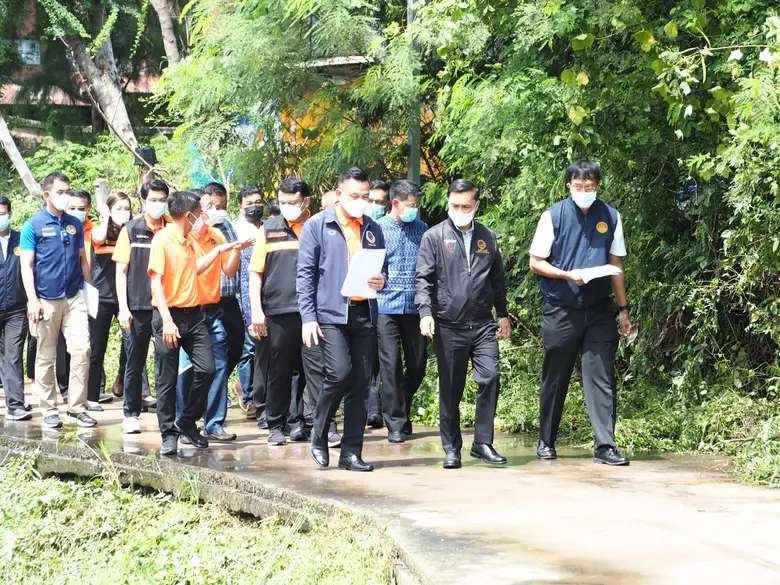 มท.2 ติดตามความพร้อมก่อสร้างระบบระบายน้ำและปรับปรุงภูมิทัศน์ห้วยหมากแข้ง จังหวัดอุดรธานี