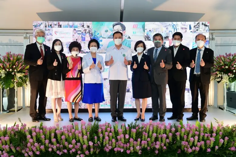 นายอนุทิน ชาญวีรกูล รองนายกรัฐมนตรีและรัฐ...