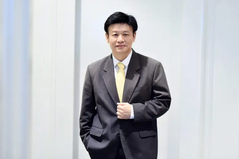 "สมพงษ์ กังสวิวัฒน์" บอสใหญ่ บมจ.คอมมิวนิ...