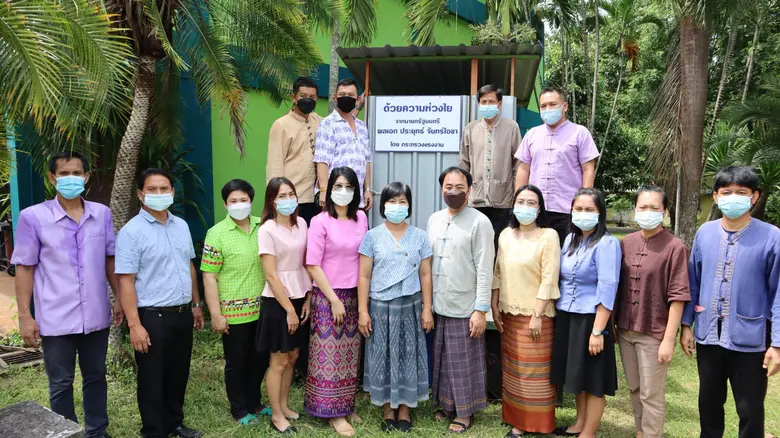 นายสุชาติ ชมกลิ่น รัฐมนตรีว่าการกระทรวงแร...