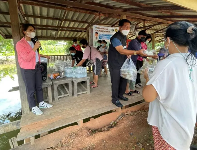 "CPF ส่งอาหารจากใจ สู้ภัยน้ำท่วม" เดินหน้าช่วยพี่น้องคนไทยคลายทุกข์อย่างต่อเนื่อง