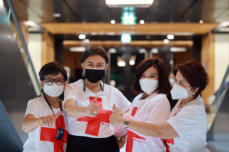 สว.สตรี ส่งมอบคำขอบคุณบุคลากรทางการแพทย์ทุกท่านใน "วันมหิดล"