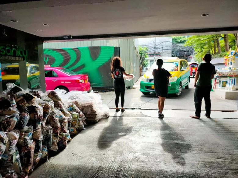 Panthera Group ร่วมกับครอบครัว Capewell แจกถุงยังชีพช่วยเหลือกลุ่มคนขับแท็กซี่