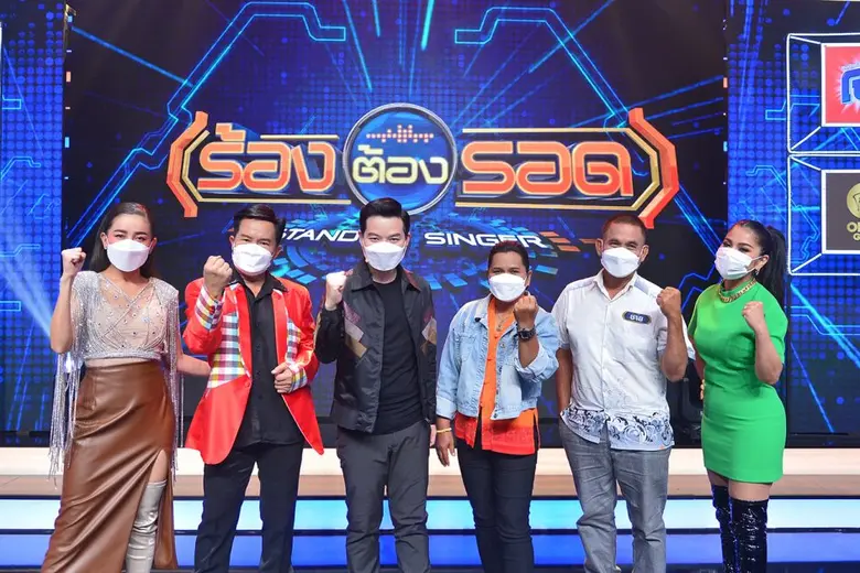 ร้องต้องรอด ชวนขนลุก!! จิ้งหรีดขาว บอกเหมือนเห็น พุ่มพวง ดวงจันทร์ ปรากฏตัวบนเวที