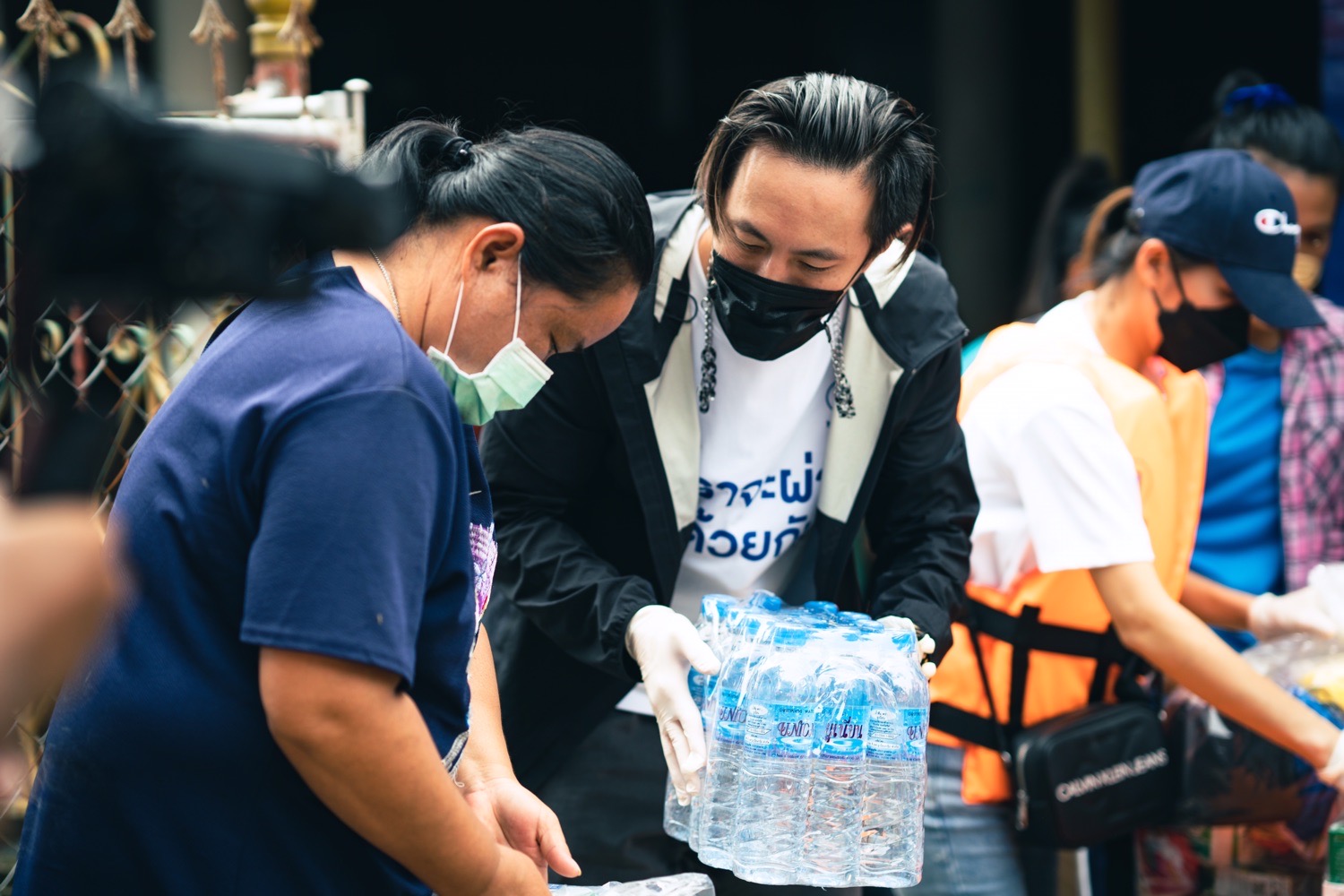 'มูลนิธิเนชั่น' ลงพื้นที่สุพรรณ เร่งช่วยเหลือผู้ประสบภัยน้ำท่วม