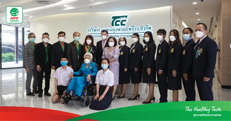 อำพลฟูดส์ บริจาคเงิน 5 แสนบาท สนับสนุนการสร้างสะพานเชื่อมอาคาร โรงเรียนสายธรรมจันทร์