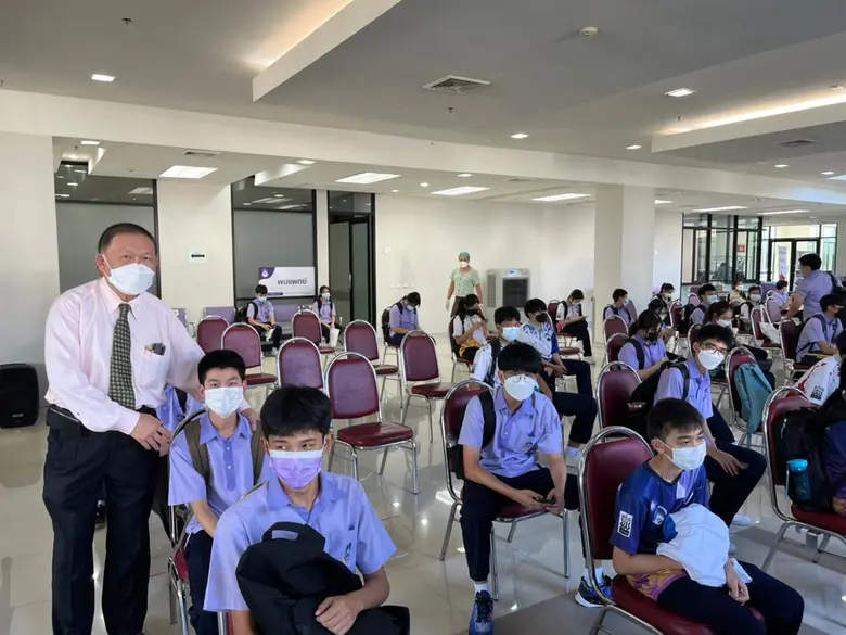 นักเรียน ร.ร.สาธิต ม.พะเยา ฉีดวัคซีนไฟเซอร์ เข็ม 2 เรียบร้อยแล้ว!