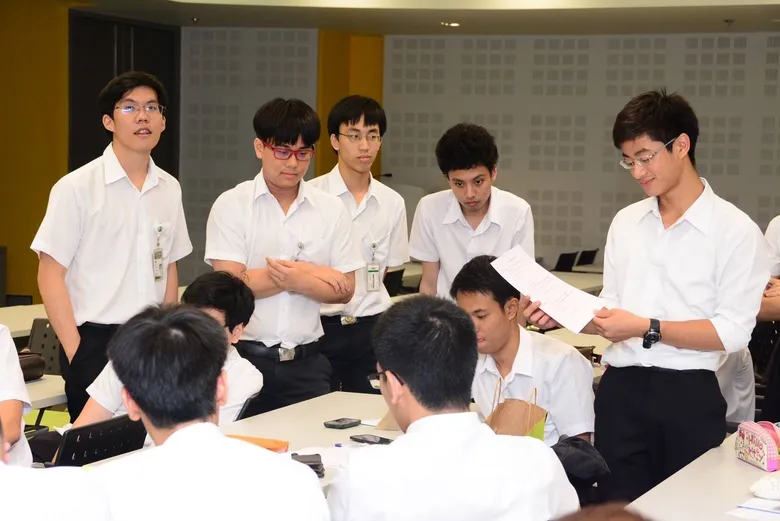 คณะแพทยศาสตร์ศิริราชพยาบาล ดันหลักสูตรควบ 2 ปริญญา Hybrid Program 6 ยกกำลัง 1 ผลิตแพทย์พันธุ์ใหม่ ตอบโจทย์โลกแห่งอนาคตที่ไร้ขีดจำกัด
