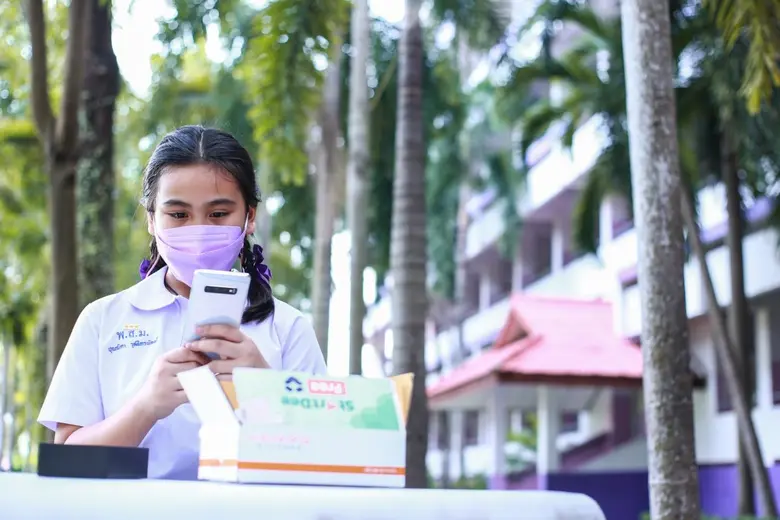 ซัมซุงสนับสนุนการศึกษาไทย ส่งมอบสมาร์ทดีไวซ์ผ่าน 3 โครงการ ช่วยเด็กไทยไม่ให้หลุดจากระบบการศึกษา