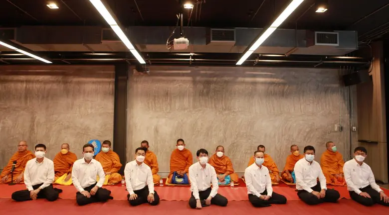 พรอสเพอร์ฯ ทำบุญครบรอบก่อตั้ง 25 ปี                                         พร้อมเคาะฤกษ์ดี เปิดอาคารสำนักงานใหม่ และ ศูนย์ฝึกอบรม เตรียมลุย                                                                       ขยายธุรกิจโตแกร่งเพื่อเติบโตอย่างยั่งยืน