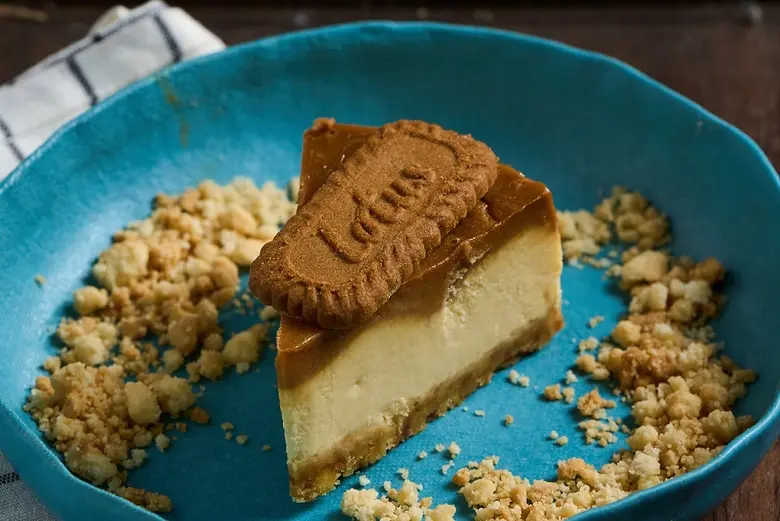 คาเฟ่ แคนทารี เอาใจสายหวาน เปิดตัวเค้กโฮมเมด 3 เมนูใหม่ อร่อยสุดฟิน "Biscoff Caramel Cheese Cake", "Molten Chocolate Cake" และ "Molten Milk Hojicha Cake"