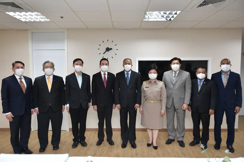 สินิตย์ เลิศไกร รมช.พาณิชย์ หนุน GIT Standard เสริมแกร่ง อุตสาหกรรมอัญมณีและเครื่องประดับไทย