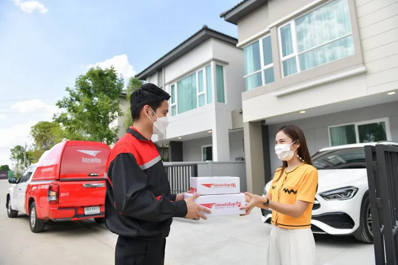 ไปรษณีย์ไทย เผยโควิด19 ดันคนไทยใช้ "พิกอัพ เซอร์วิส" รับพัสดุหน้าบ้านทะลุกว่า 6 ล้านชิ้น นำร่องร่วมเอพีไทยแลนด์ เรียกบุรุษฯผ่านแอพฯลูกบ้าน
