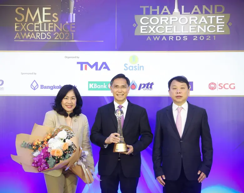 เซ็นทรัลพัฒนา ย้ำผู้นำองค์กรยั่งยืนทุกมิติ คว้าสุดยอดรางวัลรอบด้านปี 2564 ทั้งการตลาด การพัฒนาบุคลากร การเงิน การพัฒนาโครงการ และความยั่งยืน