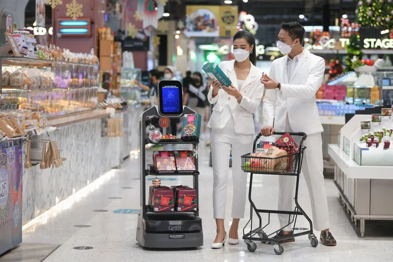 "ท็อปส์ มาร์เก็ต และ เซ็นทรัล ฟู้ด ฮอลล์" เปิดตัว "น้องเต็มใจ" หุ่นยนต์อัจฉริยะน้องใหม่ ขึ้นแท่นขวัญใจคนรักการช้อปปิ้งในซูเปอร์มาร์เก็ต
