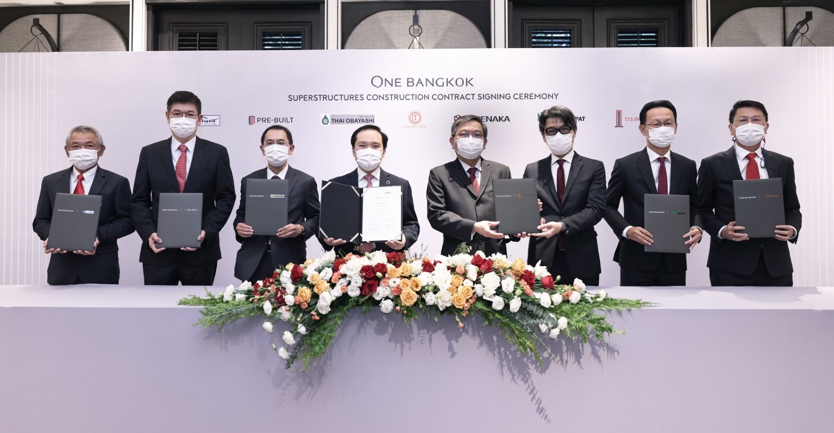 "วัน แบงค็อก" พลิกหน้าประวัติศาสตร์วงการอสังหาริมทรัพย์ แต่งตั้ง 6 ผู้รับเหมาระดับแนวหน้า ร่วมมือพัฒนาพื้นที่ 1.3 ล้าน ตร.ม. เดินหน้ารังสรรค์เมืองอัจฉริยะต้นแบบสู่แลนด์มาร์คระดับโลก