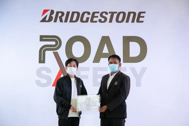 บริดจสโตนนำร่องจัดทำโครงการ "Bridgestone Global Road Safety"