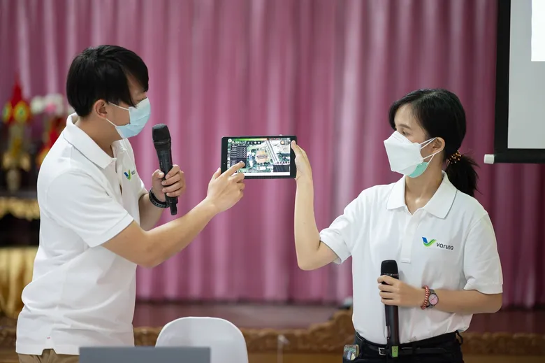 VARUNA ผู้นำด้านเทคโนโลยีเพื่อการเกษตรของไทย ภายใต้เครือ ARV ผนึก Samsung สร้างสรรค์โครงการ "อบรมทักษะการบินโดรนแก่เกษตรกร" มุ่งพลิกโฉมเกษตรกรรมไทยสู่ยุคสมาร์ทฟาร์ม
