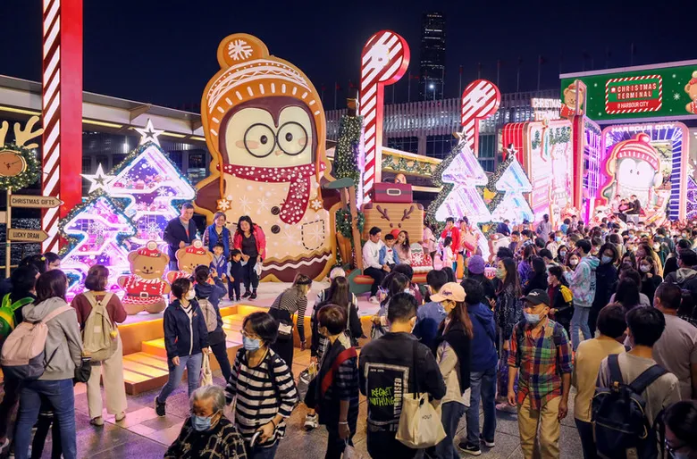 "Harbour City" ศูนย์การค้าที่ใหญ่ที่สุดในฮ่องกง จัดงานฉลองคริสต์มาสอีกครั้งด้วยการตกแต่งสุดอลังการและนิทรรศการศิลปะธีม Snoopy