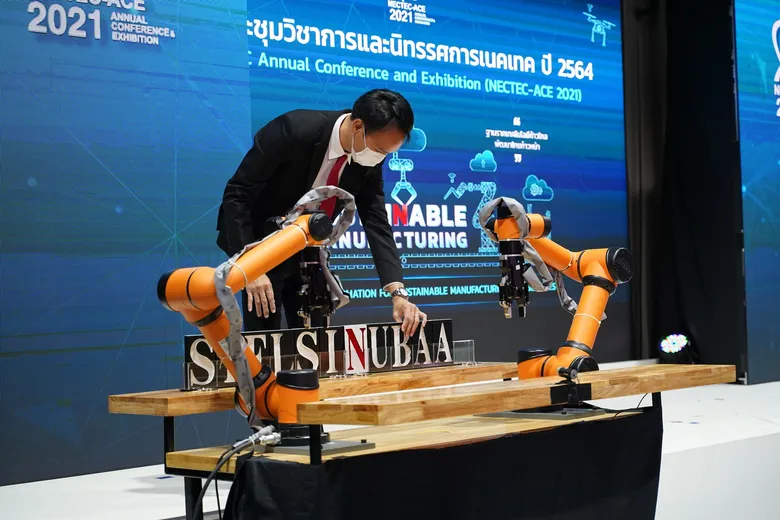 เนคเทค สวทช. จับมือ ส.อ.ท. พร้อมพันธมิตรเอกชน ร่วมยกระดับอุตสาหกรรม 4.0 ด้วยแพลตฟอร์มสารสนเทศขั้นสูง พร้อมเปิดตัวศูนย์นวัตกรรมการผลิตยั่งยืน (Sustainable Manufacturing Center: SMC)