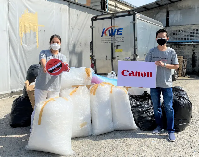 อาสาลดขยะให้โลก แคนนอน สนับสนุนโครงการ "วน"  รณรงค์แยกขยะพลาสติกยืดได้ นำกลับมารีไซเคิลใหม่