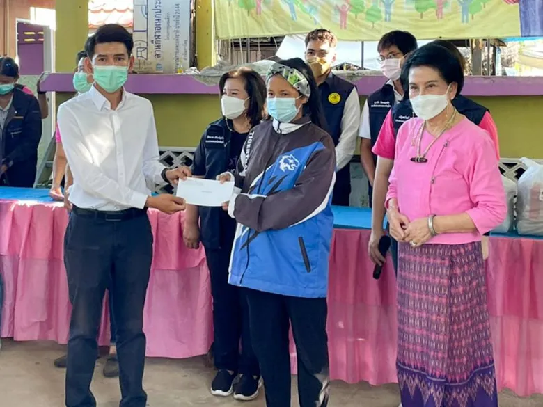 ศุภาลัย ส่งความห่วงใยมอบเครื่องอุปโภคบริโภค แก่สังคมโดยรอบโครงการ ศุภาลัย ไพร์ด จ.พิษณุโลกกว่า 40 ครัวเรือน