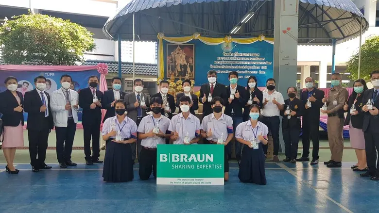บี. บราวน์ ปกป้องครูและนักเรียนทั่วประเทศรับเปิดภาคเรียนลดเสี่ยงโควิด-19