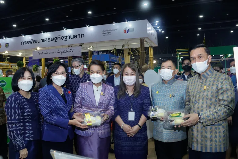 วว.ร่วมเป็นเกียรติในพิธีเปิดงานโอทอปไทย สู้ภัยโควิด-19 พร้อมโชว์ / จำหน่ายผลิตภัณฑ์ การพัฒนาผู้ประกอบการ ด้วย วทน.