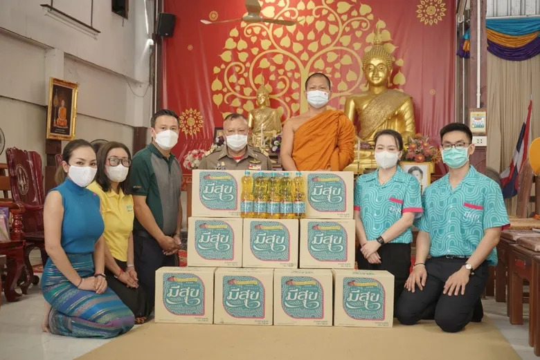 กลุ่มพีทีจี ร่วมสนับสนุนน้ำมันปาล์มมีสุข ให้กับศาลหลักเมือง กทม. และโรงครัววัดโมลีโลกยารามราชวรวิหาร