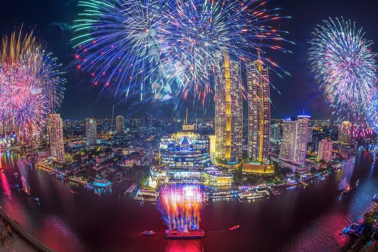 A dazzling showcase of 30,000 eco-friendl...