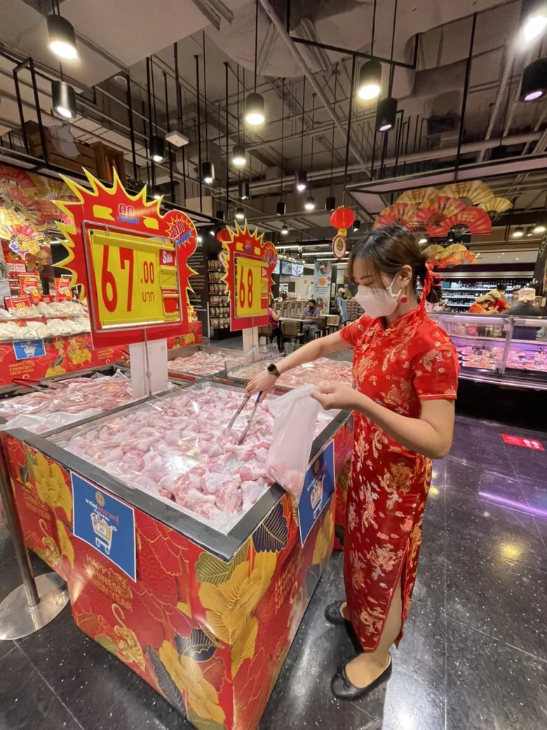 ท็อปส์ และ เซ็นทรัล ฟู้ด ฮอลล์ ขานรับ กระทรวงพาณิชย์ จัดงาน "พาณิชย์ตรุษจีน รับปีเสือทอง" ขนทัพของไหว้สุดประหยัด ลดค่าครองชีพช่วยประชาชนช่วงตรุษจีน