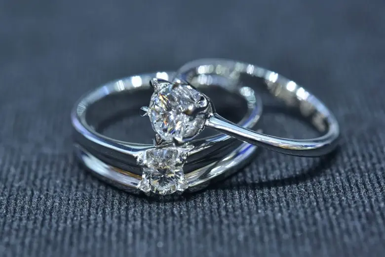 เผยเคล็ด (ไม่) ลับ วาเลนไทน์นี้หวานระยิบระยับจาก Proud Gems
