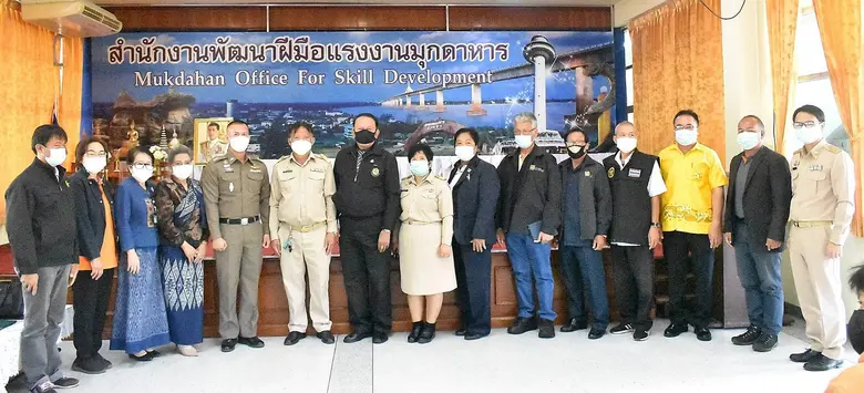 สำนักงานพัฒนาฝีมือแรงงานมุกดาหาร บูรณาการร่วมกับคุมประพฤติจังหวัดมุกดาหาร จัดอบรมความรู้ด้านวิชาชีพแก่ผู้ถูกคุมความประพฤติ ครั้งที่ 1/2565