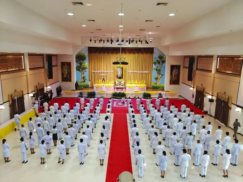 จังหวัดบุรีรัมย์ จัดพิธีถวายราชสดุดีเทิดพระเกียรติ พระบาทสมเด็จพระบรมชนกาธิเบศร มหาภูมิพลอดุลยเดชมหาราช บรมนาถบพิตร เนื่องในวันมาตรฐานฝีมือแรงงานแห่งชาติ