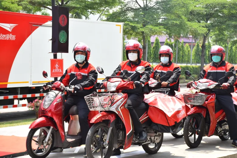 ไปรษณีย์ไทย และ จุฬาฯ เปิดโครงการ "เพื่อนแท้ร่วมทาง Road Safety" ดันบุรุษไปรษณีย์ 20,000 คน นำจ่ายปลอดภัยทุกเส้นทาง พร้อมเป็นต้นแบบและบอกต่อวินัยจราจรผู้ร่วมทาง 200,000 คน