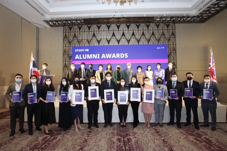 บริติช เคานซิล ร่วมกับสถานทูตอังกฤษฯ มอบรางวัล 4 ศิษย์เก่าสหราชอาณาจักรดีเด่นในประเทศไทย พร้อมเปิดตัว 'UK Alumni' แพลตฟอร์มสำหรับศิษย์เก่าระดับโลก