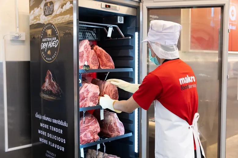 แม็คโคร เปิดตัว AUSTRALIAN DRY AGED BEEF สุดยอดวัตถุดิบสายเนื้อ ประเดิมบ่มโชว์พร้อมจำหน่ายสาขาแรก แม็คโคร ฟูดเซอร์วิส สุขุมวิท 22