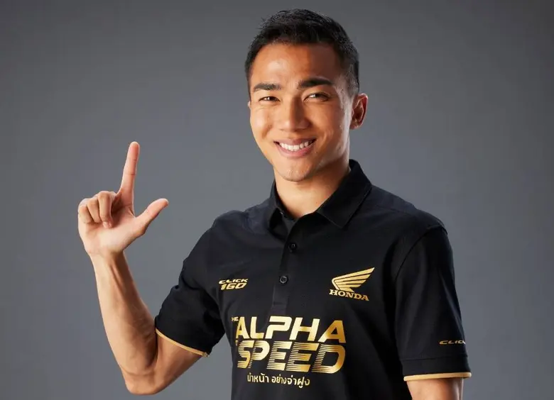 ซูเปอร์สตาร์ลูกหนังระดับเอเชีย "เจ" ชนาธิ...